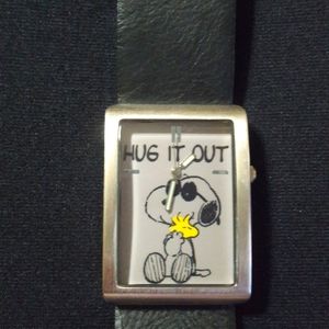 Watch Snoopy (hug it out)
